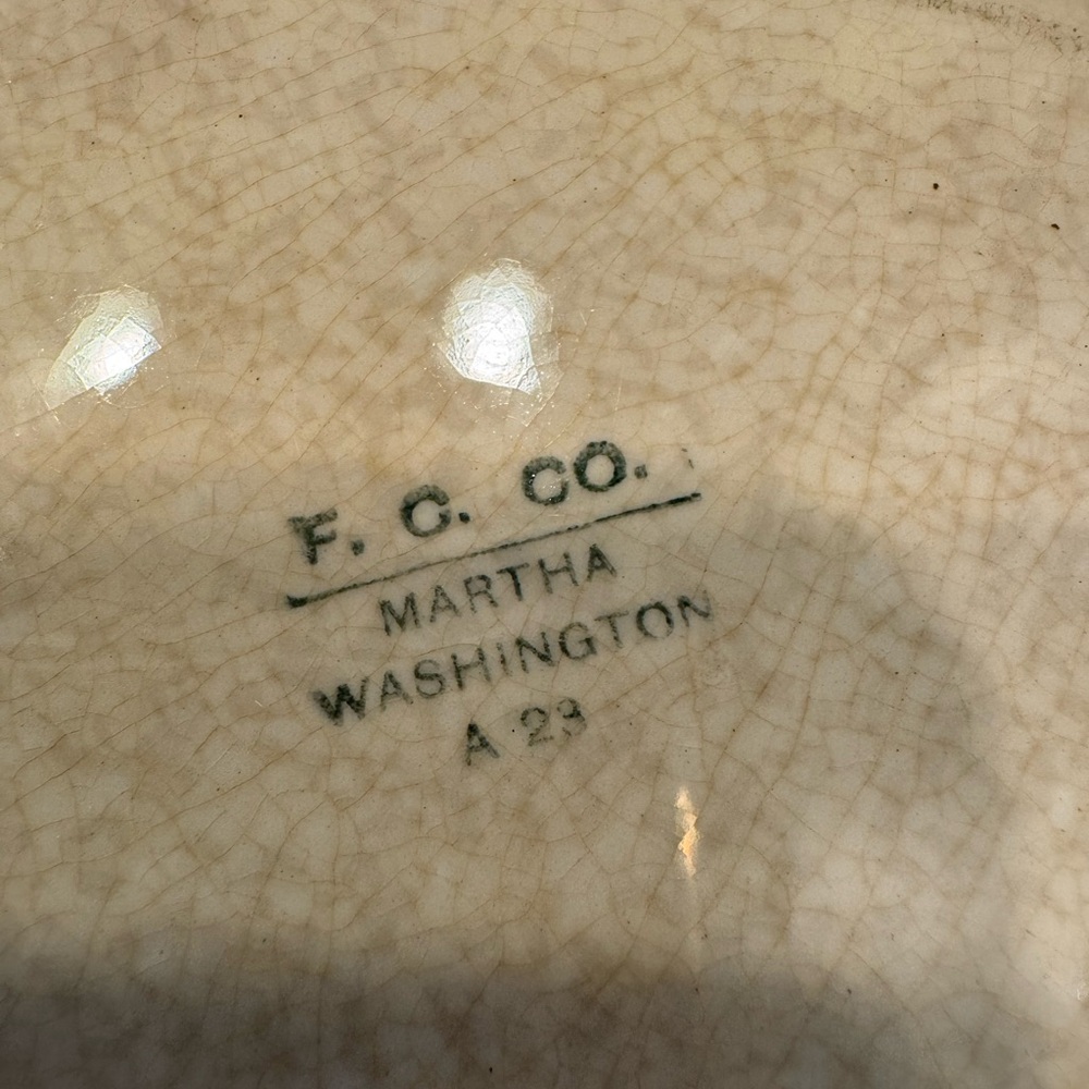 Vintage Martha Washington Oval China Bowl. - Picture 3 of 5